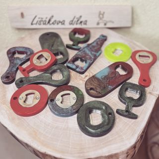 Otvírák na lahve nejen pro tatínka, je v tomto předvánočním čase top! 🙂 Je tu pro všechny děti, kteří studují a nemají...